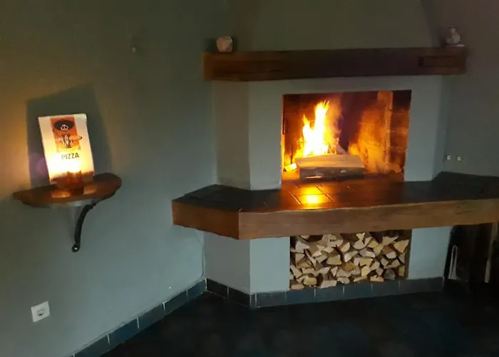 Pizzeria A Banderas Otel *